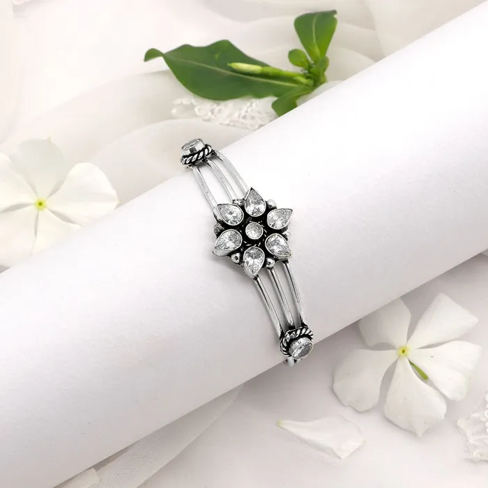 Dhatri White Silver Oxidized Bracelet Teejh Bracelets Dhatri White Silver Oxidized Bracelet Teejh Bracelets