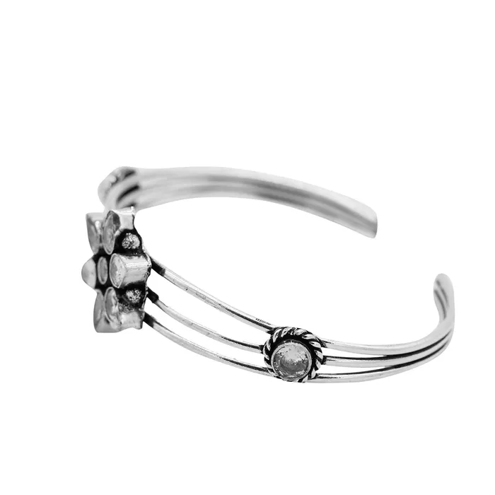 Dhatri White Silver Oxidized Bracelet Teejh Bracelets Dhatri White Silver Oxidized Bracelet Teejh Bracelets