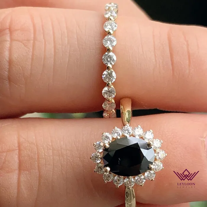 Leyloon Jewelry Rings Oval Cut Halo Black Bridal set Moissanite Ring and Band