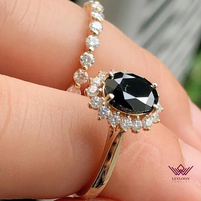 Leyloon Jewelry Rings Oval Cut Halo Black Bridal set Moissanite Ring and Band