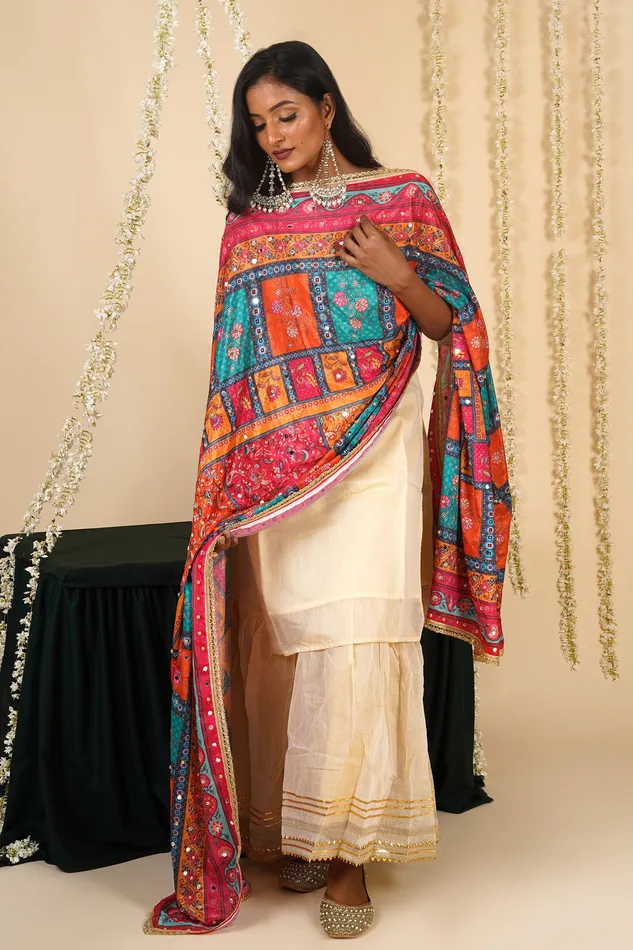 Teejh Earrings Teejh Swarnim Embellished Printed Dupatta