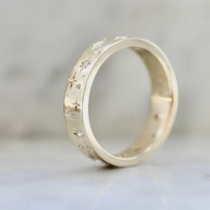 Made By Gem Breakfast Rings Super Moon Star Engraved Diamond Gold Band