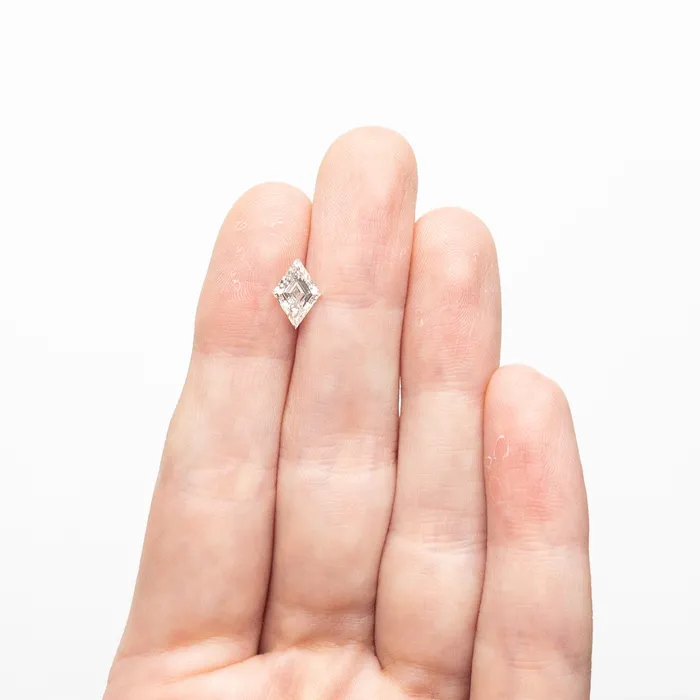 Misfit Diamonds 112ct 941x630x389mm GIA VS1 I Lozenge Step Cut 2580202 Rings
