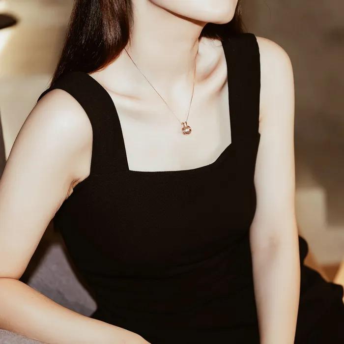Necklaces Pearly Lustre New Yorker Freshwater Pearl Necklace WN00328