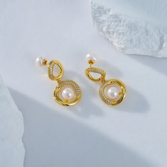 Pearly Lustre Earrings Elegant Freshwater Pearl Earrings WE00584