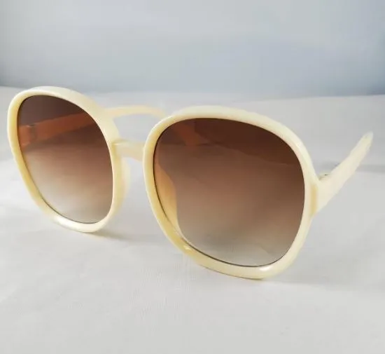 POLLY Earrings S444 Ivory Frame Brown Lens Fashion Sunglasses