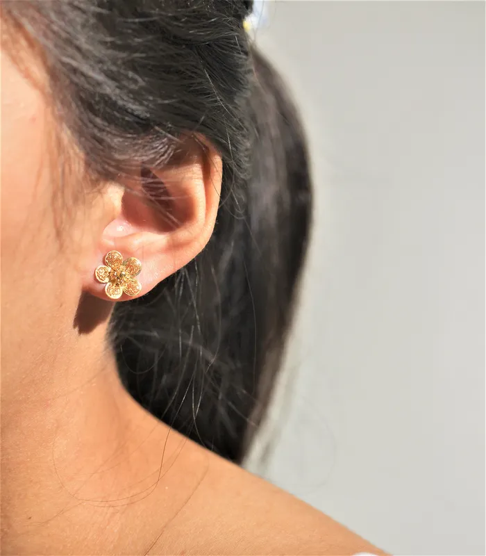Sampaguita Filigree Stud Earrings AMAMI Earrings