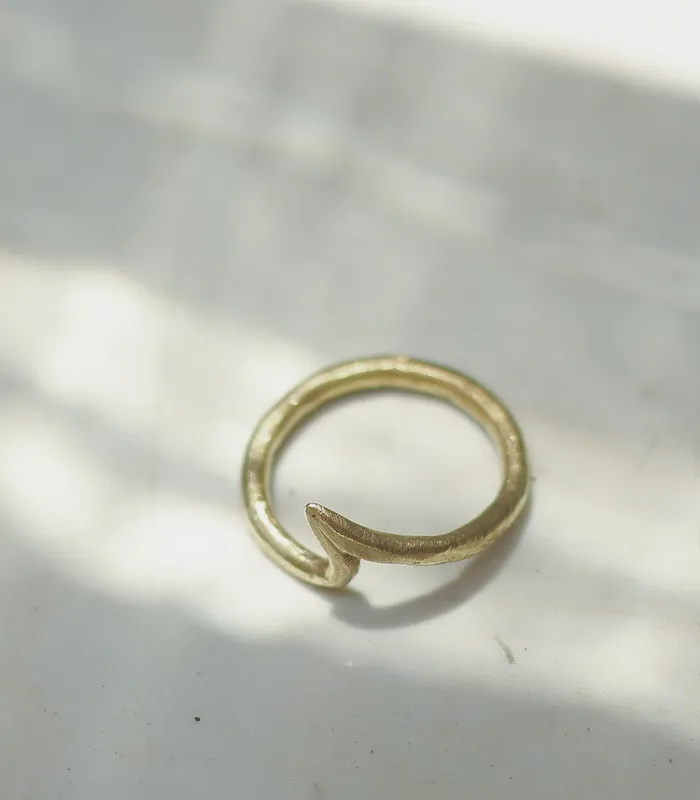 Sesotunawa Rings Lwok Sbu Wave Ring