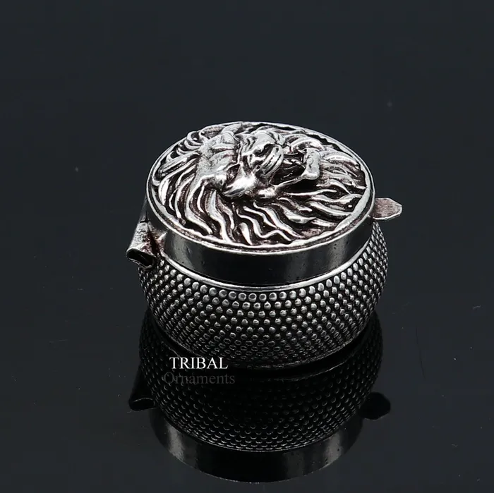 Vintage lion design Sterling silver handmade trinket box eye kajal box kumkum box sindur box best brides gift stb348 TRIBAL ORNAMENTS Necklaces Vintage lion design Sterling silver handmade trinket box eye kajal box kumkum box sindur box best brides gift stb348 TRIBAL ORNAMENTS Necklaces