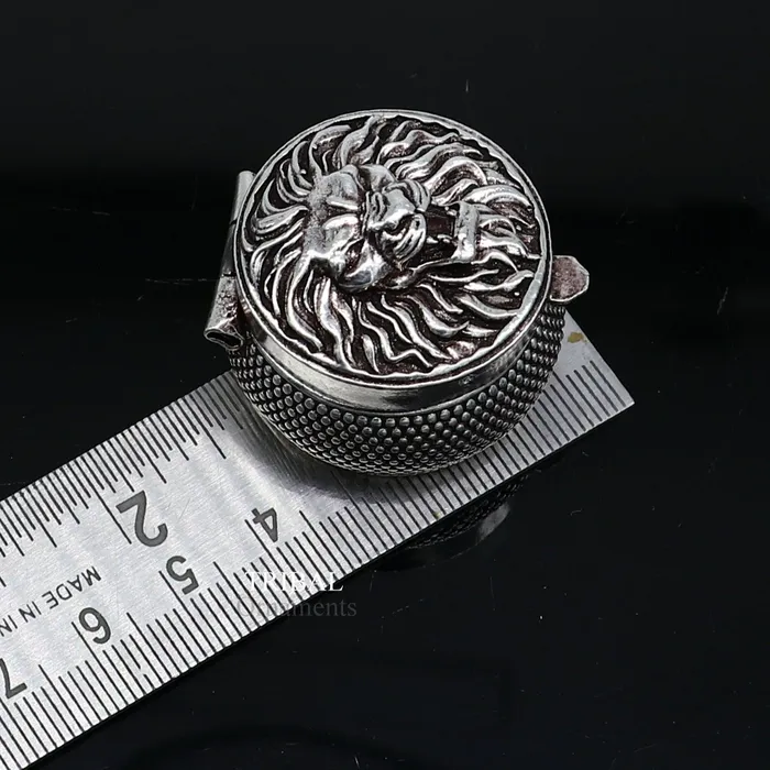 Vintage lion design Sterling silver handmade trinket box eye kajal box kumkum box sindur box best brides gift stb348 TRIBAL ORNAMENTS Necklaces Vintage lion design Sterling silver handmade trinket box eye kajal box kumkum box sindur box best brides gift stb348 TRIBAL ORNAMENTS Necklaces