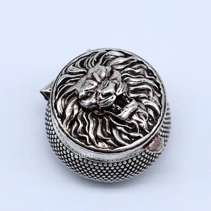 Vintage lion design Sterling silver handmade trinket box eye kajal box kumkum box sindur box best brides gift stb348 TRIBAL ORNAMENTS Necklaces Vintage lion design Sterling silver handmade trinket box eye kajal box kumkum box sindur box best brides gift stb348 TRIBAL ORNAMENTS Necklaces