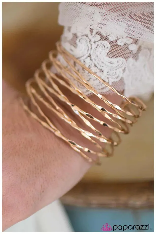 Bracelets Paparazzi Jewelry Paparazzi Bracelet Do I Ever Cross Your Mind Gold