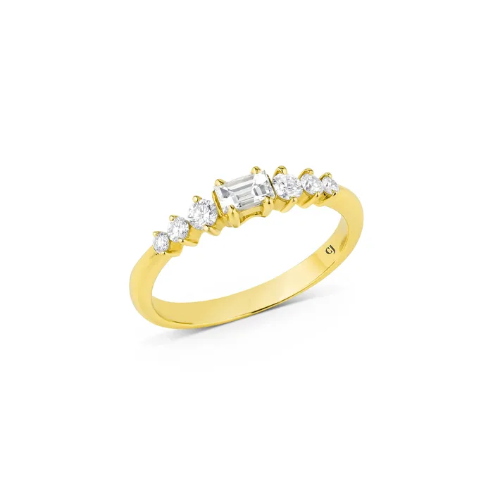 CJ Charles Jewelers Rings 18kt Yellow Gold 049ctw Emerald and Round Diamond Band CJ Charles Jewelers Rings 18kt Yellow Gold 049ctw Emerald and Round Diamond Band