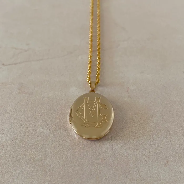 Croghans 14K Gold Filled 20x25mm Oval Locket Necklace Necklaces