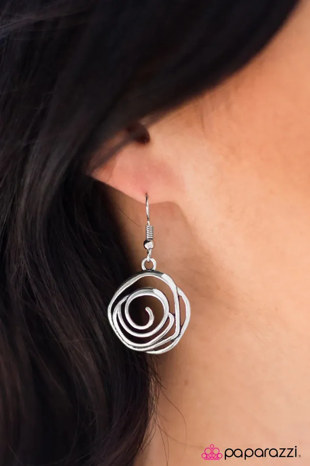 Earrings Paparazzi Earring Sweet As Roses Silver Paparazzi Jewelry