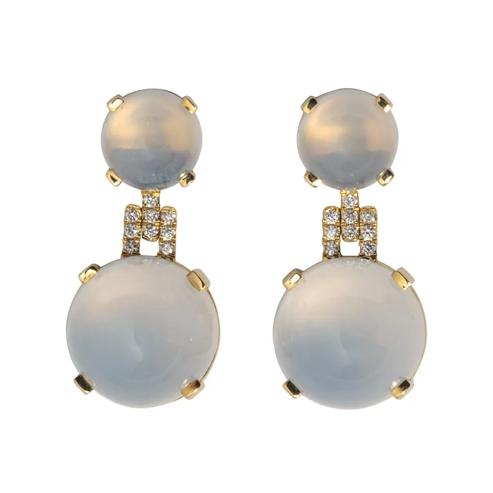 Goshwara Earrings Goshwara Cabochon Moon Quartz Diamond 18K Gold Drop Earrings Goshwara Earrings Goshwara Cabochon Moon Quartz Diamond 18K Gold Drop Earrings