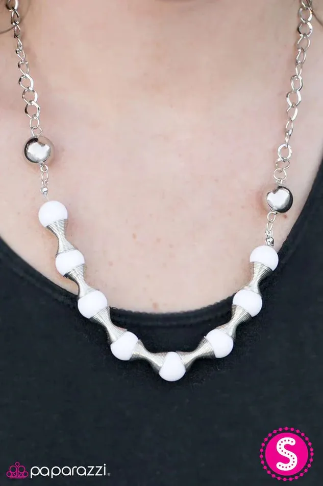 Necklaces Paparazzi Jewelry Paparazzi Necklace Spring To Mind White