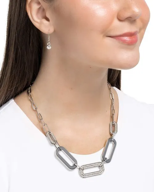 Necklaces Paparazzi Necklace Painted Paladin Silver Paparazzi Jewelry