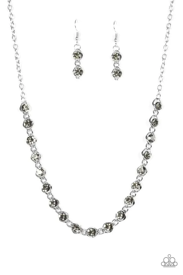 Necklaces Paparazzi Necklace Shes A GLAMeater Silver Paparazzi Jewelry