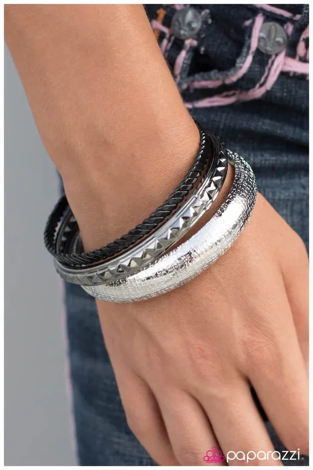 Paparazzi Bracelet Razor Black Paparazzi Jewelry Bracelets