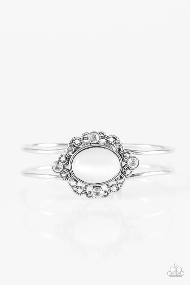 Paparazzi Bracelet Very Victorian White Paparazzi Jewelry Bracelets