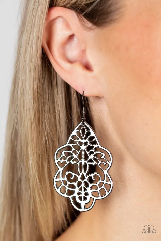 Paparazzi Earring Festive Foliage Black Paparazzi Jewelry Earrings