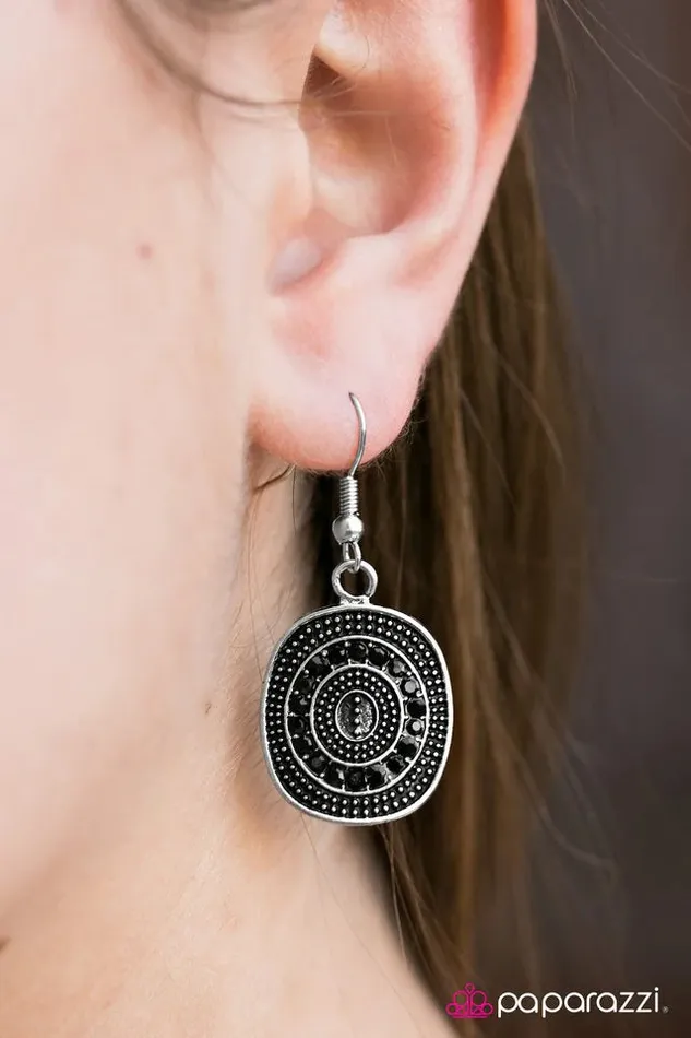 Paparazzi Earring Glittery Beacons Black Paparazzi Jewelry Earrings