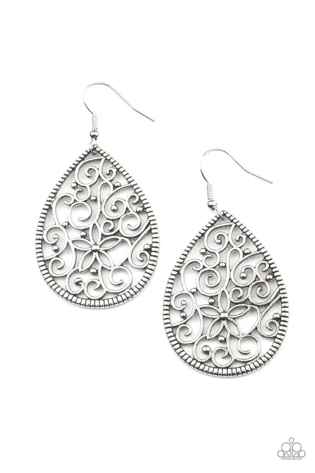 Paparazzi Earring Tour de Garden Silver Paparazzi Jewelry Earrings Paparazzi Earring Tour de Garden Silver Paparazzi Jewelry Earrings