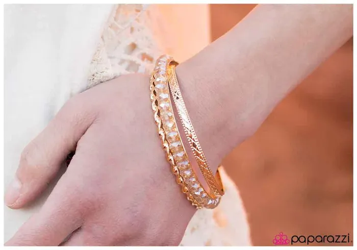 Paparazzi Jewelry Bracelets Paparazzi Bracelet Above the Rest Gold