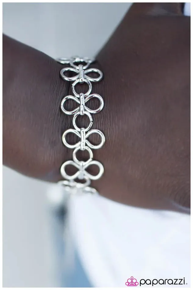 Paparazzi Jewelry Bracelets Paparazzi Bracelet Fast Track Silver