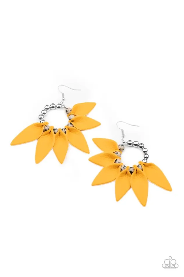 Paparazzi Jewelry Earrings Paparazzi Earring Flower Child Fever Yellow Paparazzi Jewelry Earrings Paparazzi Earring Flower Child Fever Yellow