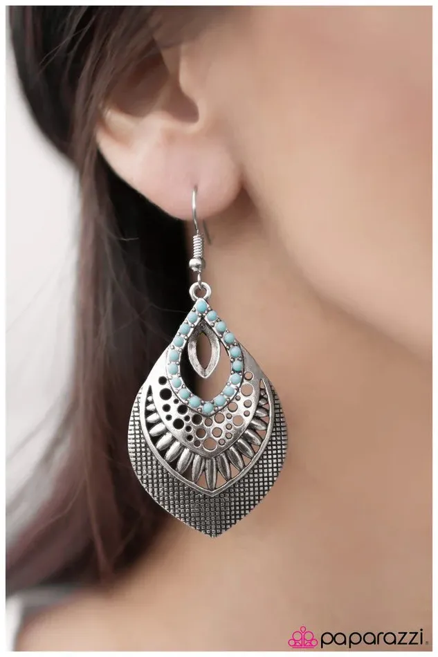 Paparazzi Jewelry Earrings Paparazzi Earring Jungle Tour Blue