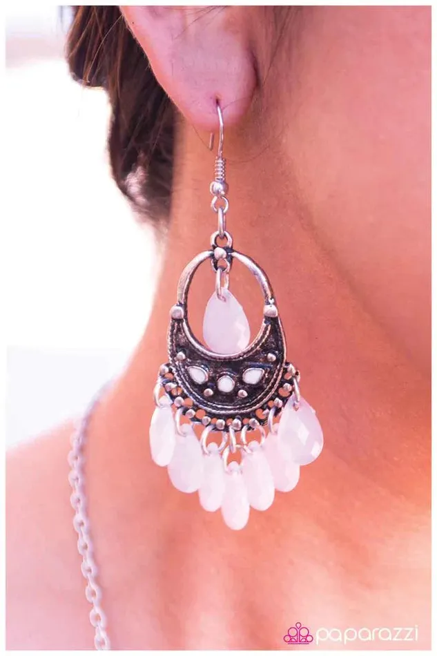 Paparazzi Jewelry Earrings Paparazzi Earring Oh That is Rich White