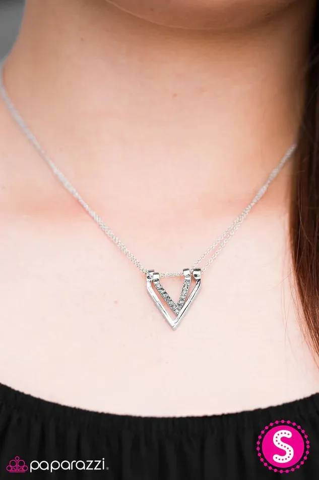 Paparazzi Jewelry Necklaces Paparazzi Necklace A Turning Point Silver