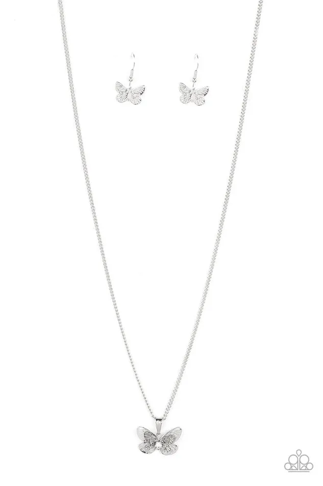 Paparazzi Jewelry Necklaces Paparazzi Necklace HighFlying Fashion White Paparazzi Jewelry Necklaces Paparazzi Necklace HighFlying Fashion White
