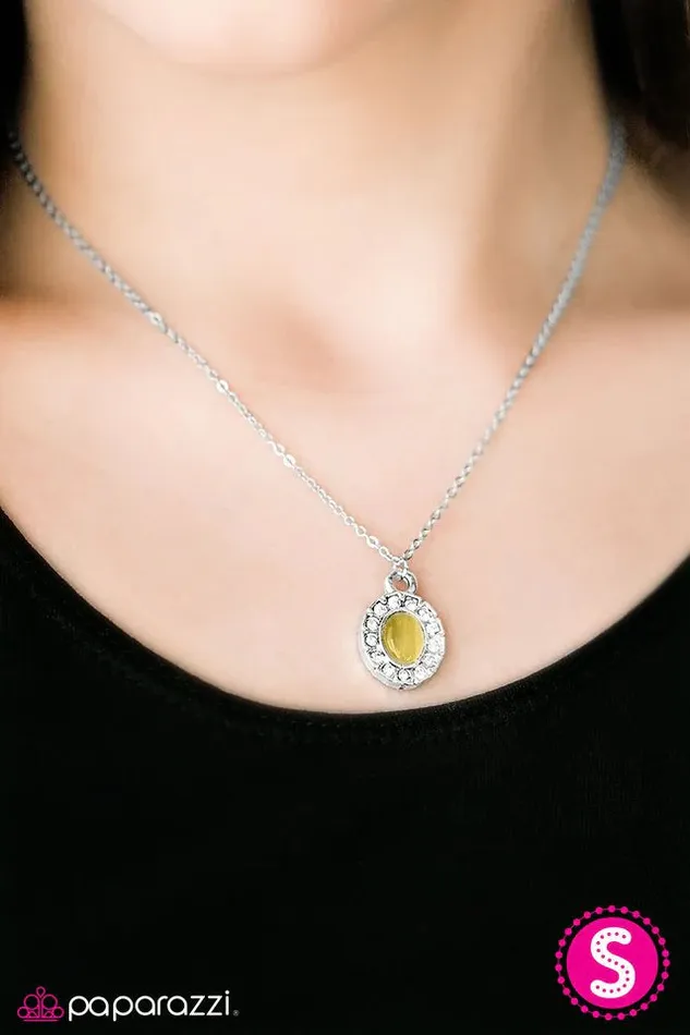 Paparazzi Jewelry Necklaces Paparazzi Necklace Moon Garden Yellow