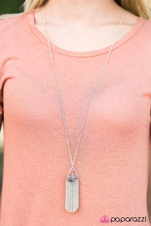 Paparazzi Jewelry Necklaces Paparazzi Necklace Shimmering Streams White