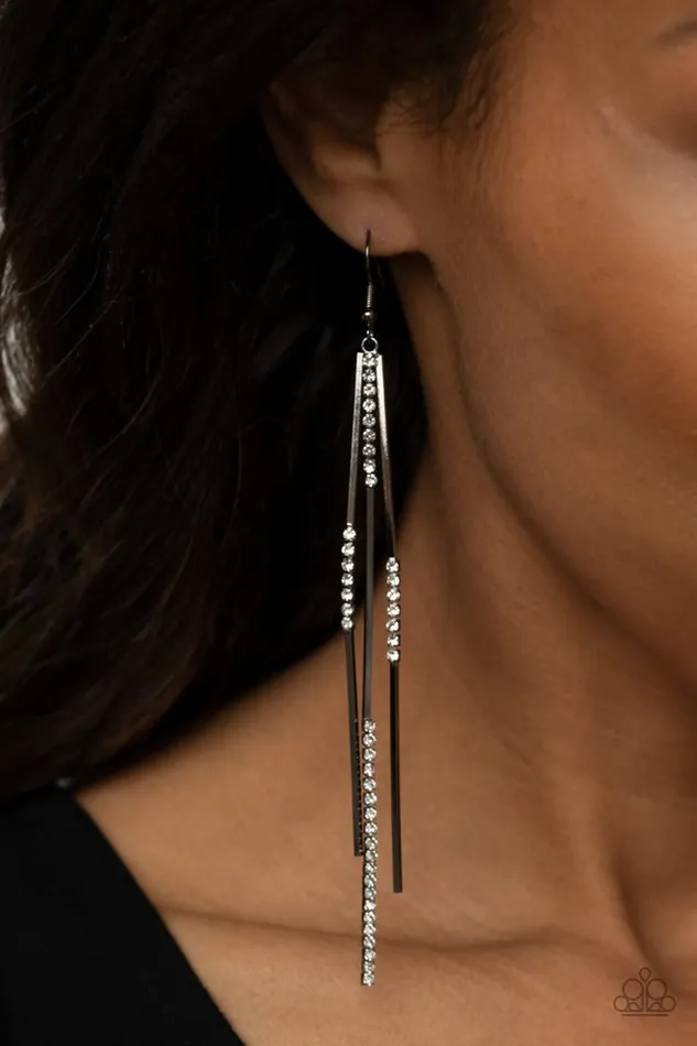 Paparazzi Jewelry Paparazzi Earring Dainty Dynamism Black Earrings