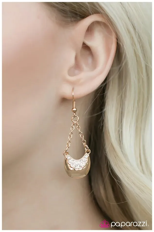 Paparazzi Jewelry Paparazzi Earring Right This SWAY Gold Earrings