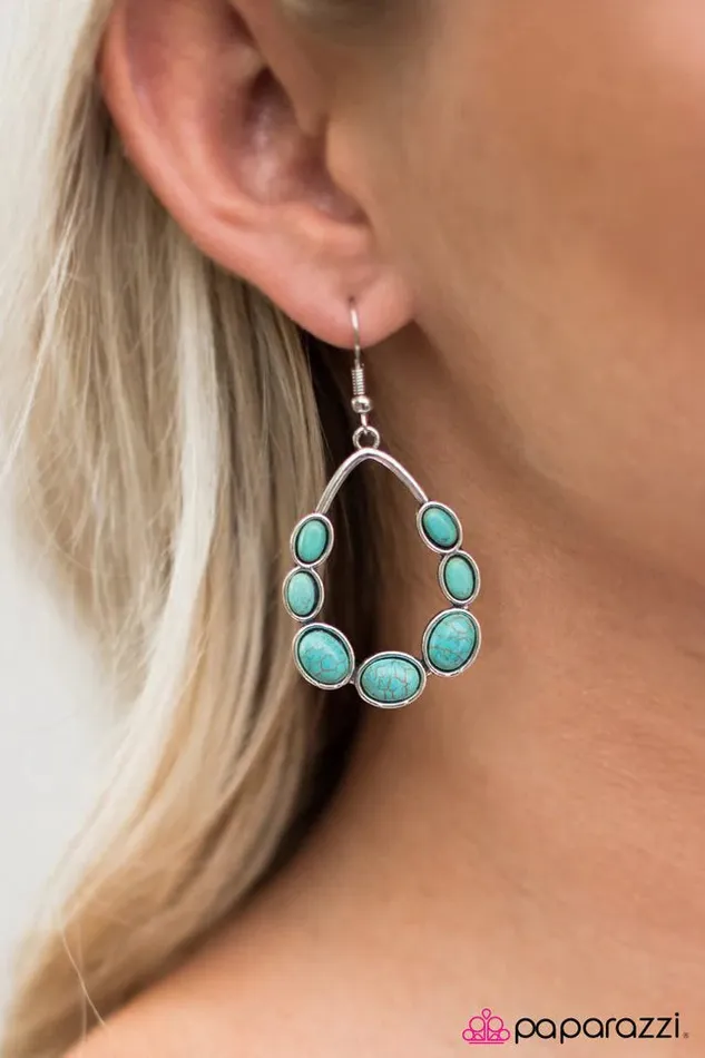 Paparazzi Jewelry Paparazzi Earring River Rock Radiance Blue Earrings