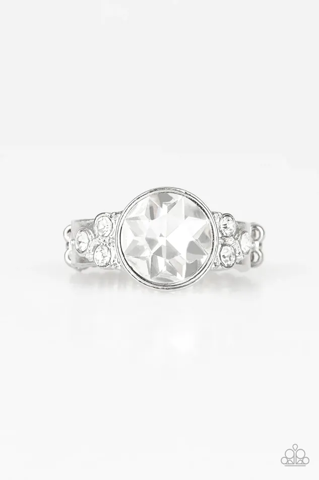 Paparazzi Jewelry Paparazzi Ring Poshly Pampered White Rings