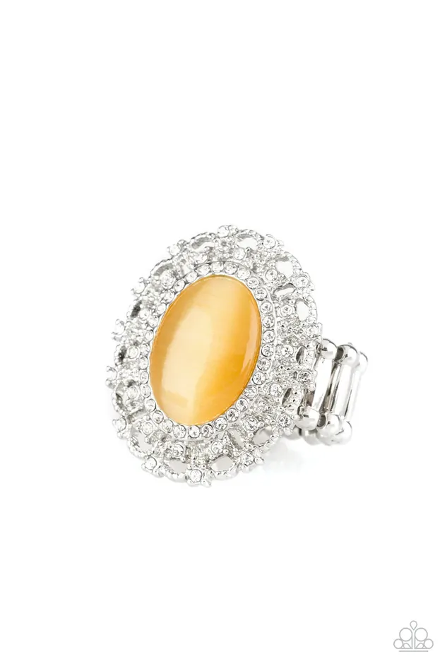 Paparazzi Jewelry Rings Paparazzi Ring BAROQUE The Spell Yellow