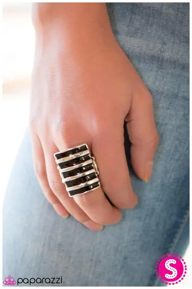 Paparazzi Jewelry Rings Paparazzi Ring One After the Other Black