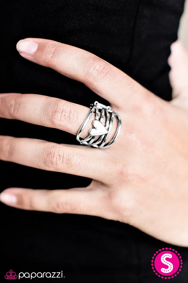 Paparazzi Jewelry Rings Paparazzi Ring Racing Heart Silver