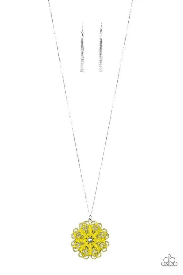Paparazzi Necklace Spin Your PINWHEELS Yellow Paparazzi Jewelry Necklaces
