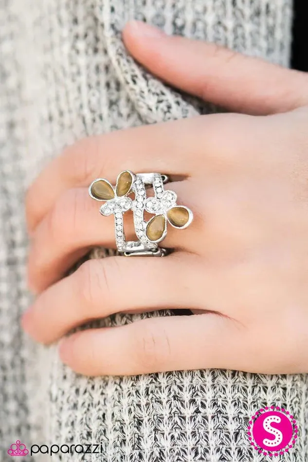 Rings Paparazzi Jewelry Paparazzi Ring WINGING In The New Year Brown