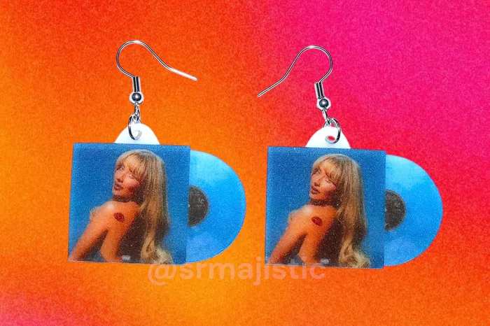 Sam Makes Things Earrings Sabrina Carpenter Short n Sweet Vinyl Album Handmade Earrings Sam Makes Things Earrings Sabrina Carpenter Short n Sweet Vinyl Album Handmade Earrings