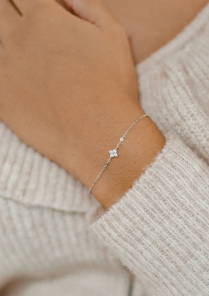 Hey Happiness Bracelets Daisy Pendant Chain Bracelet Sterling Silver