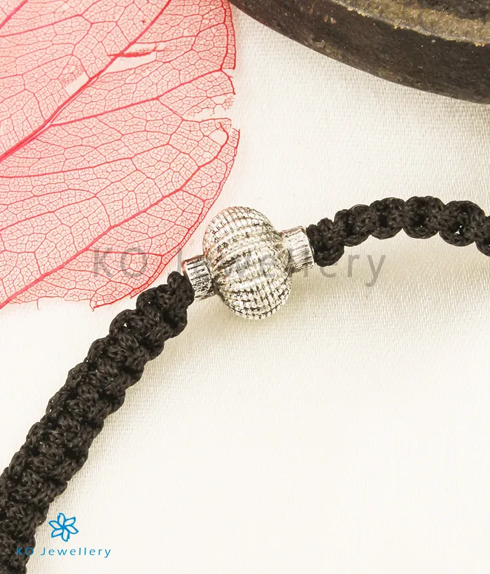 Jaipur Bracelets The Mandala Silver Black Thread Bracelet