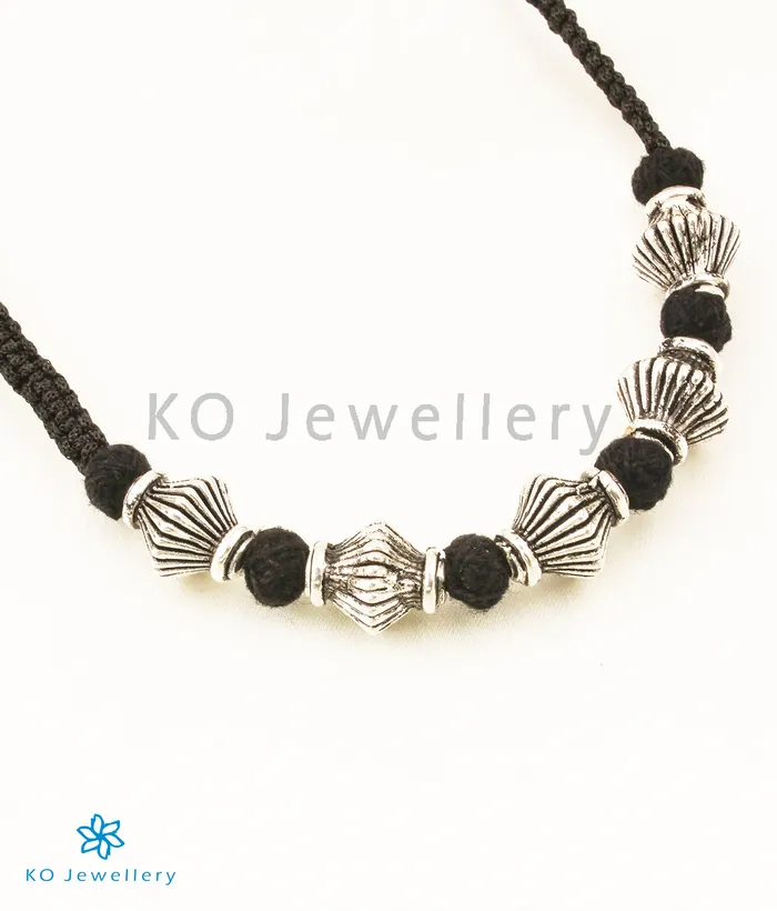 Jaipur Necklaces The Dhrishya Silver Thread Necklace BlackSmall